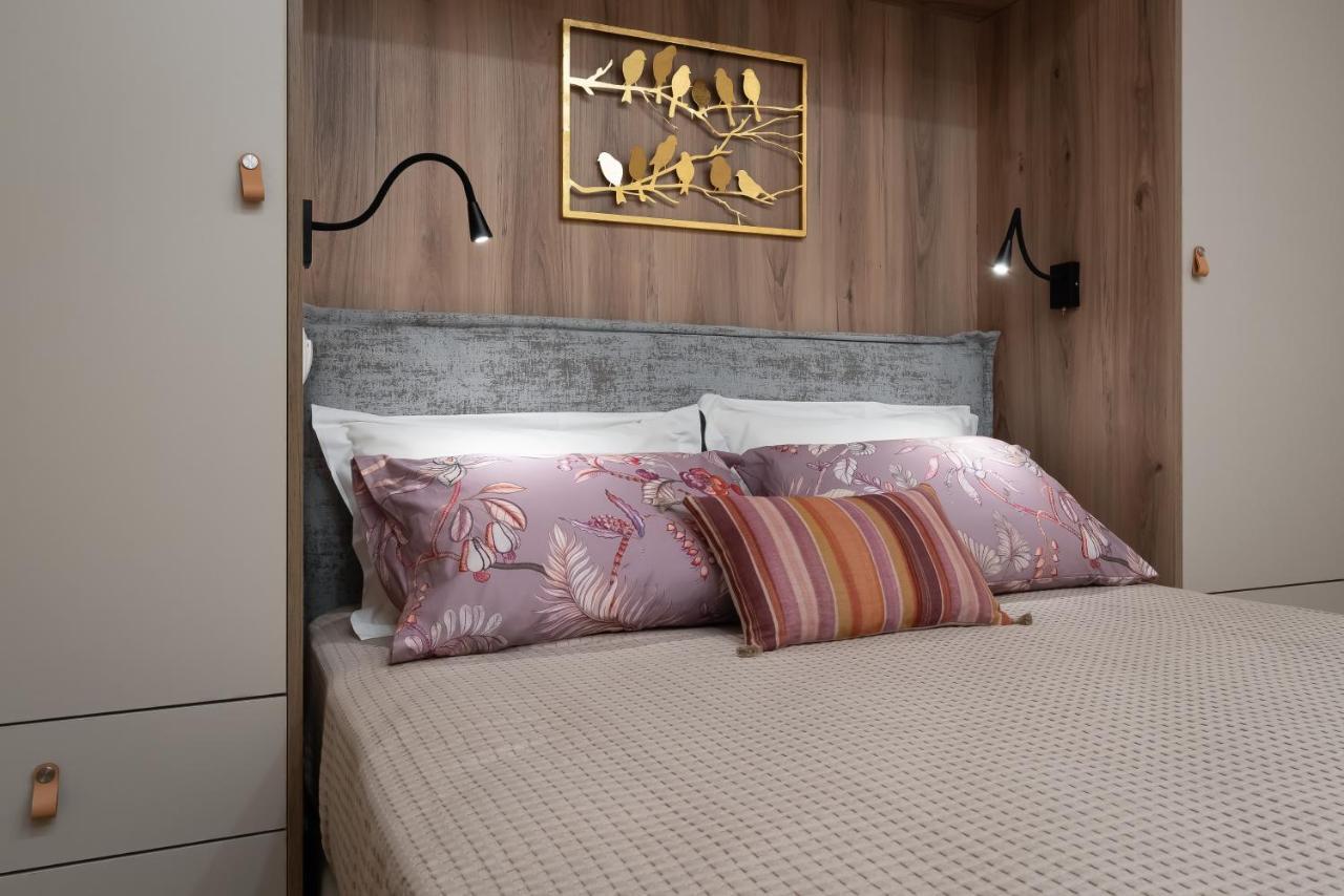Absolute Athens V Apartment Ngoại thất bức ảnh